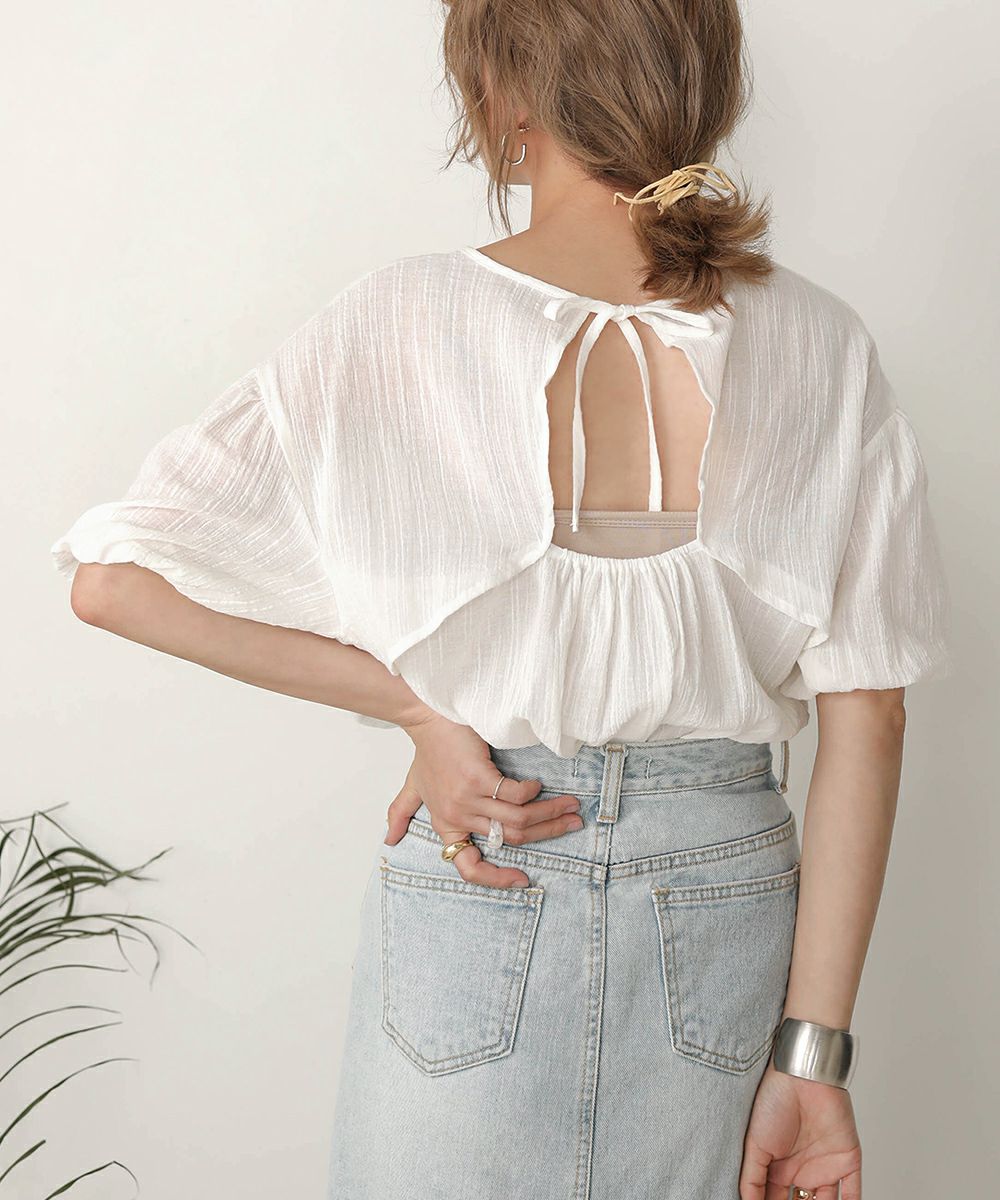 BACK OPEN GATHER BLOUSE
