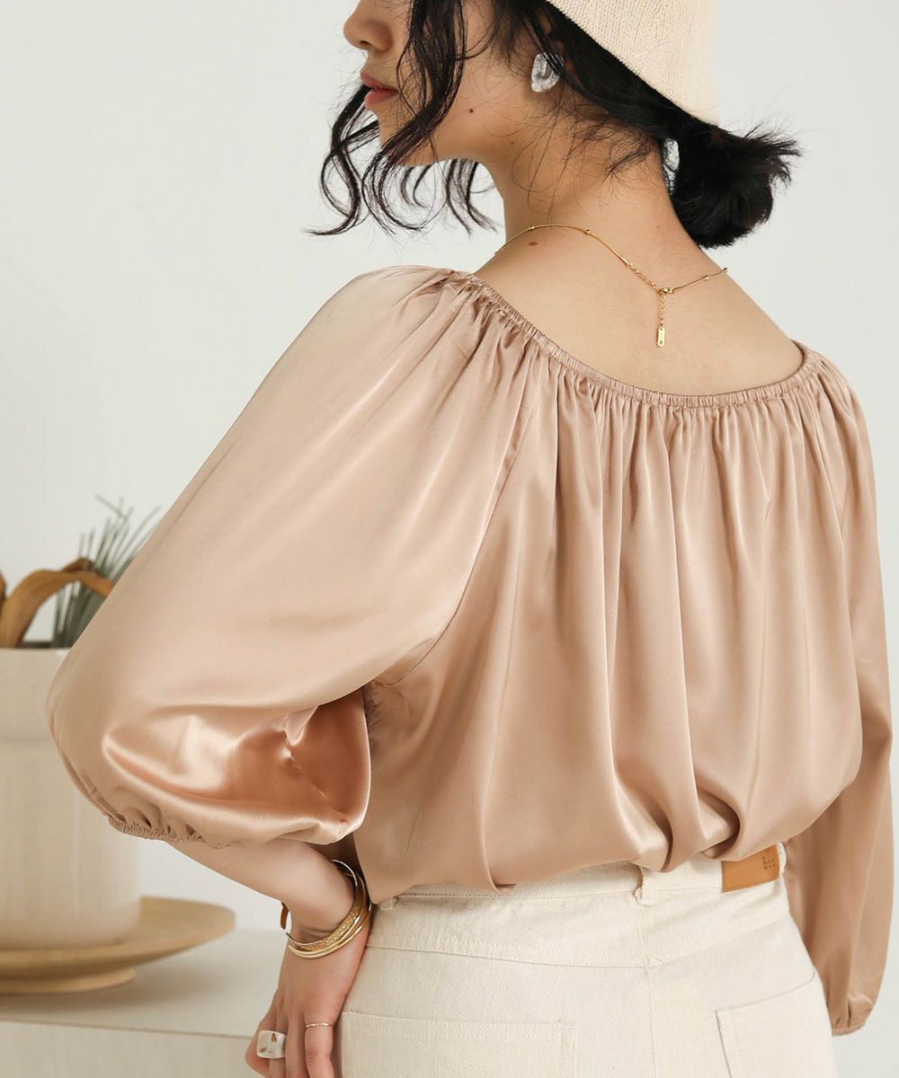 SATIN GATHERED BLOUSE