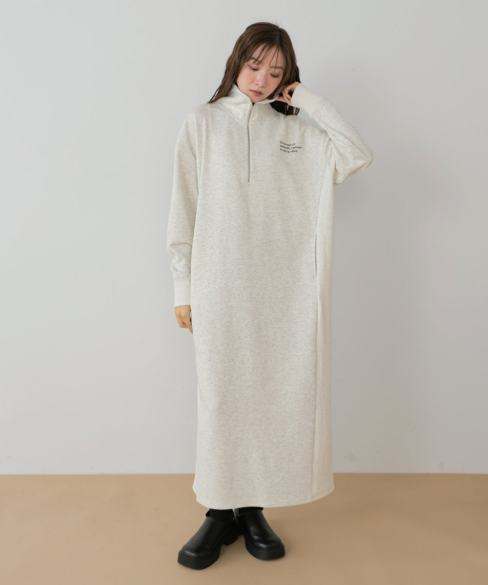 身幅には程よくゆとりを持たせ、体のラインを拾いにくいリラクシーな着心地に。