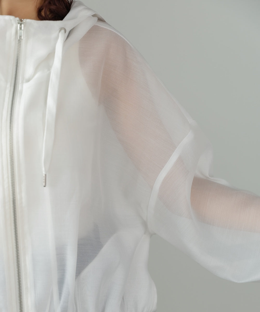 フード付きボリュームマウンテンパーカー