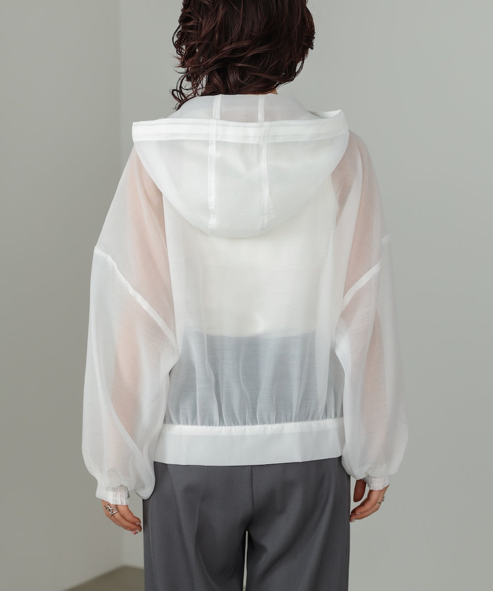 フード付きボリュームマウンテンパーカー