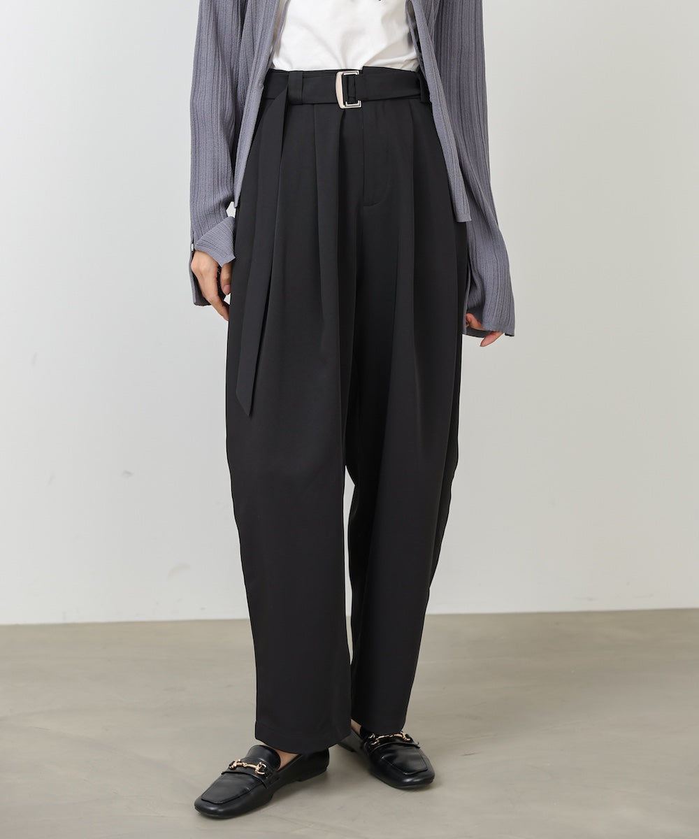 【選べるサイズ展開】ツータックルーズベルト付スラックスパンツ