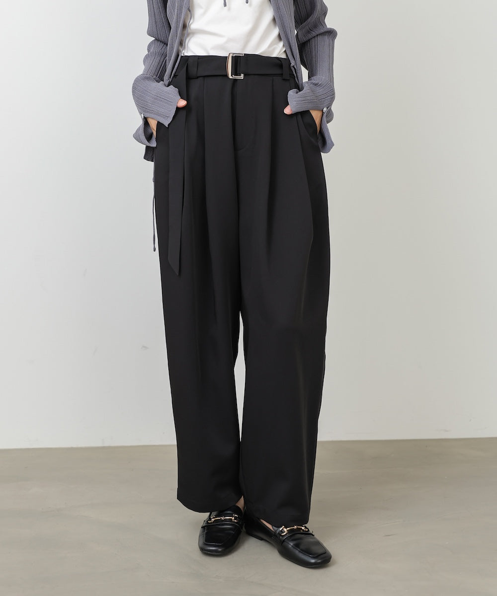 【選べるサイズ展開】ツータックルーズベルト付スラックスパンツ