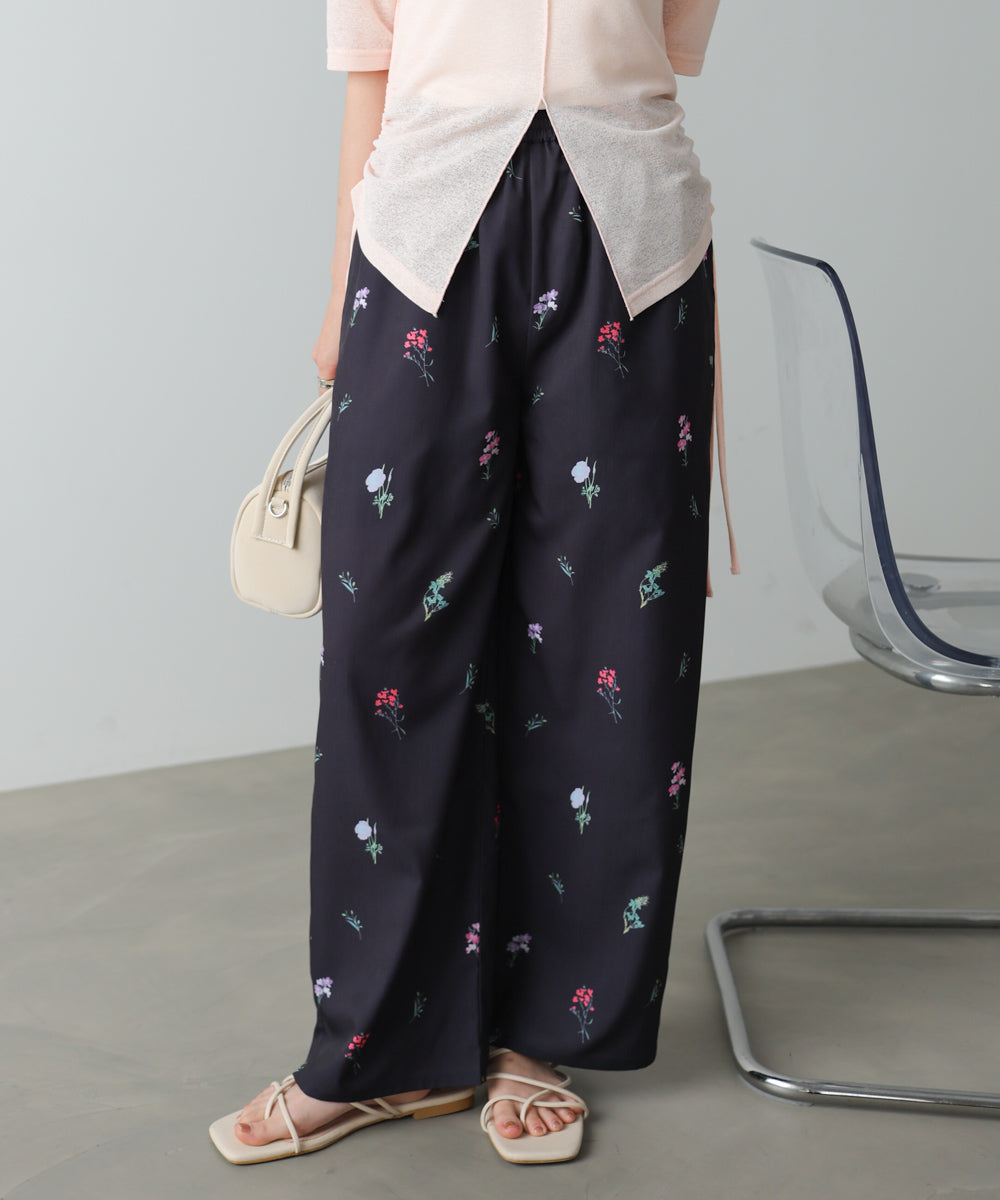 フラワープリントパンツ