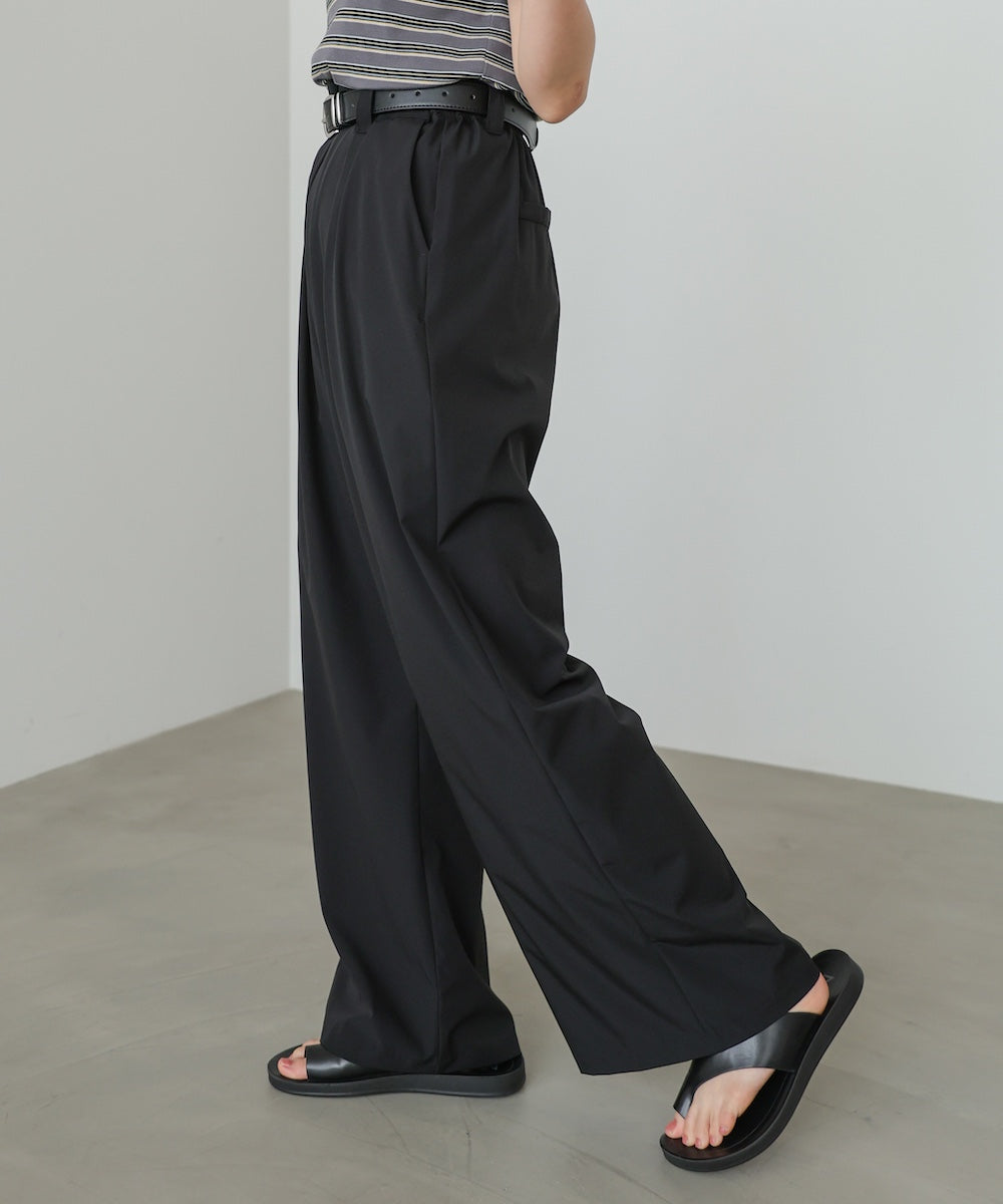 ストレッチワイドストレートパンツ