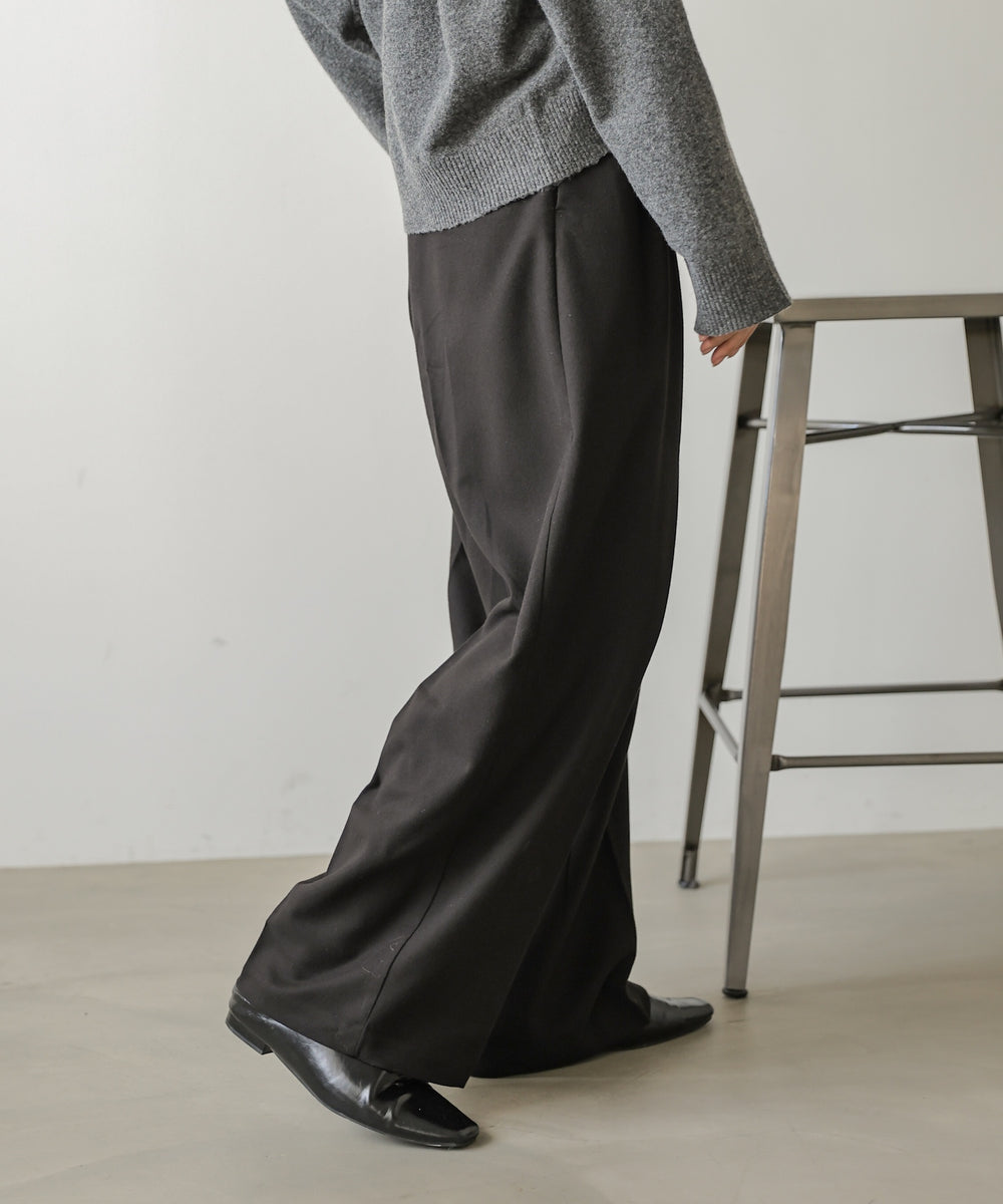 ウールライクツータックストレートパンツ
