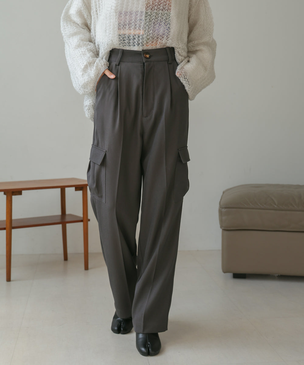 CENTER PRESSED CARGO SLACKS