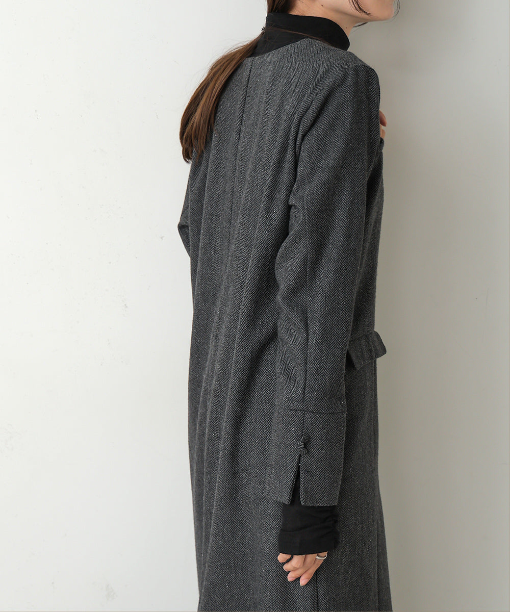 V-NECK TAILER STYLE ONEPIECE