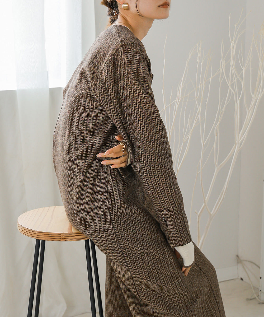 V-NECK TAILER STYLE ONEPIECE