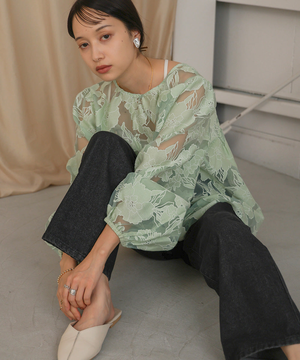 SHEER FLOWER VOLUME SLEEVE BLOUSE