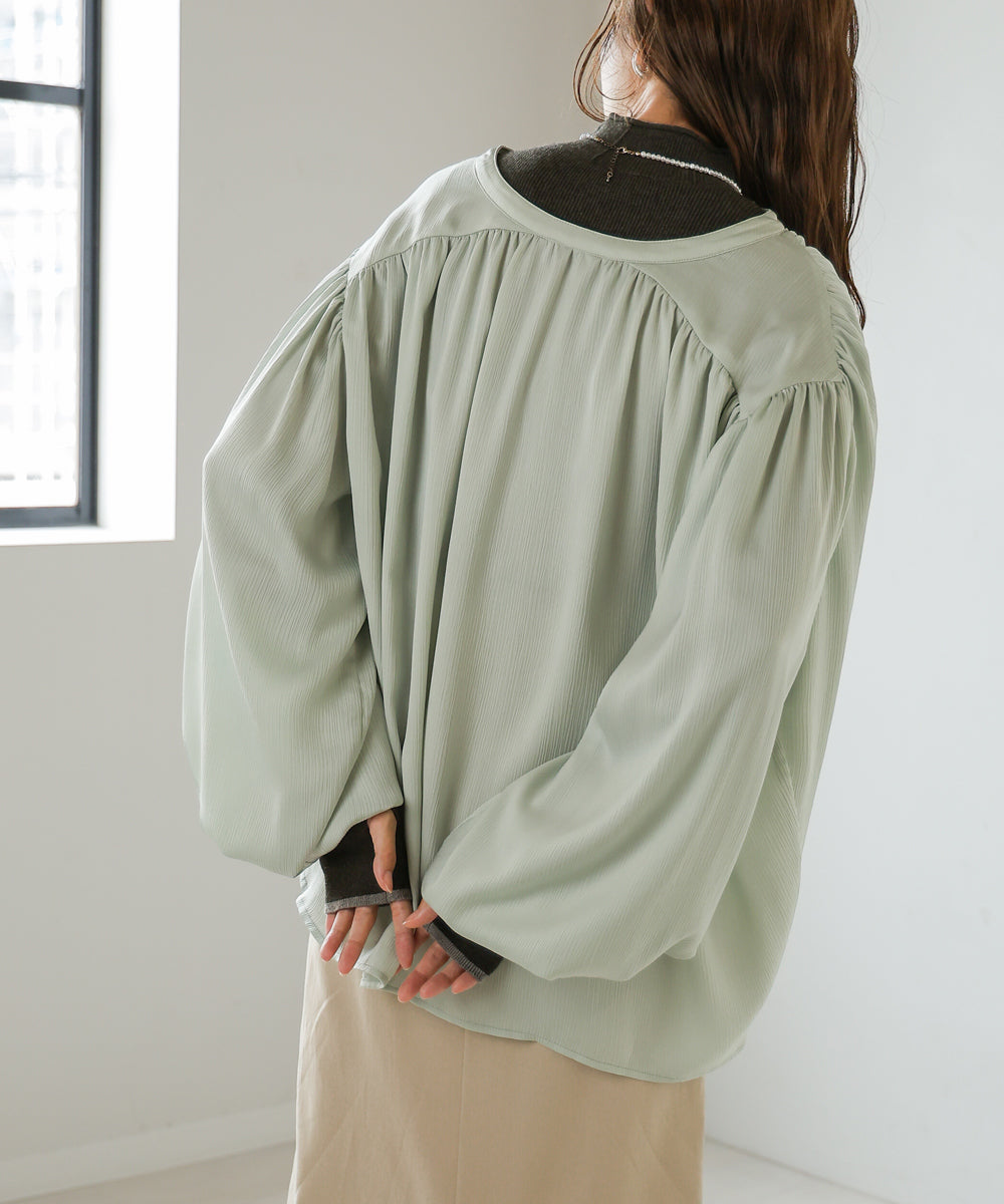 VOLUME SLEEVE GATHERED BLOUSE