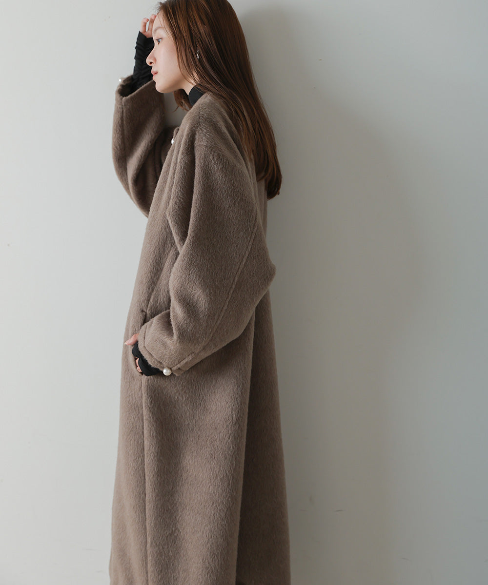SHAGGY PEARL BUTTON OVER SILHOUETTE COAT