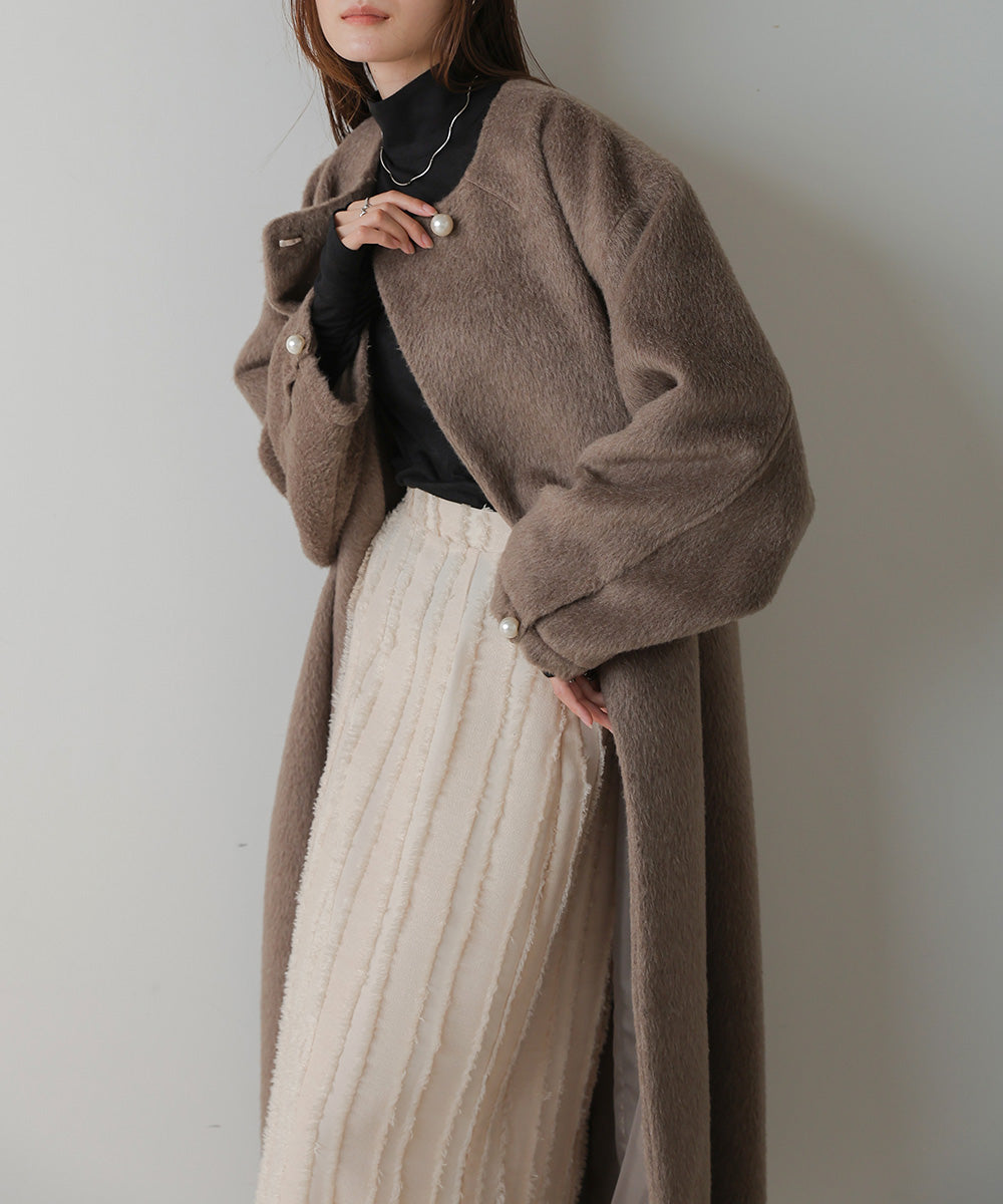 SHAGGY PEARL BUTTON OVER SILHOUETTE COAT