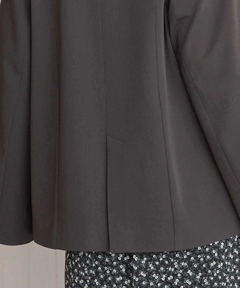 SLEEVE SLIT JACKET