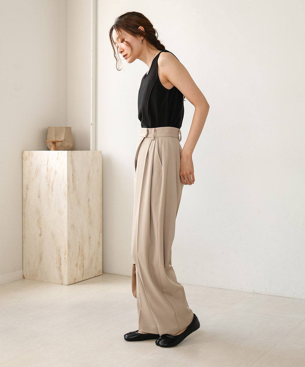 SQUARE NECK TUCK DESIGN TANK TOP