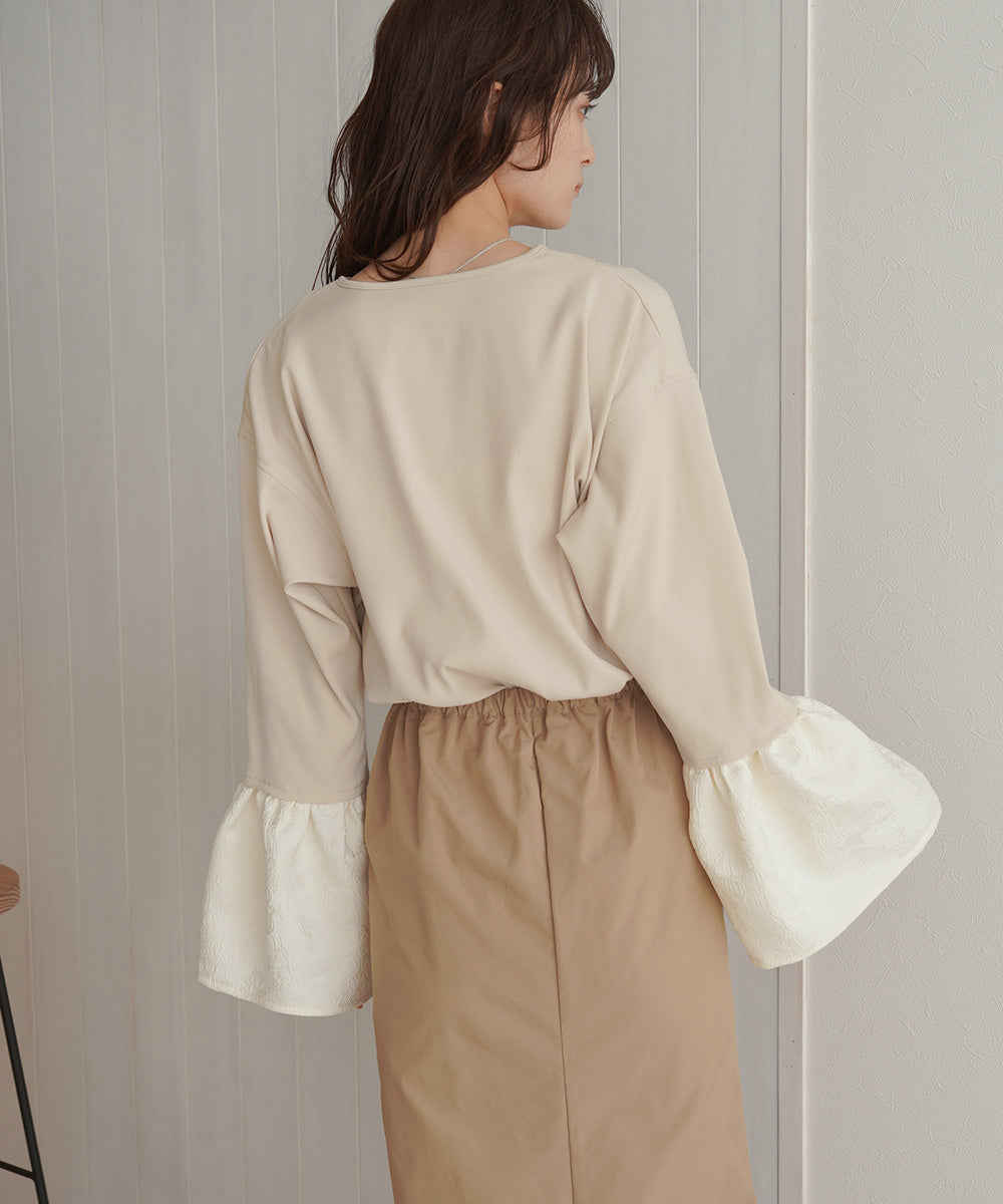 SLEEVE FLARE JACQUARD BLOUSE