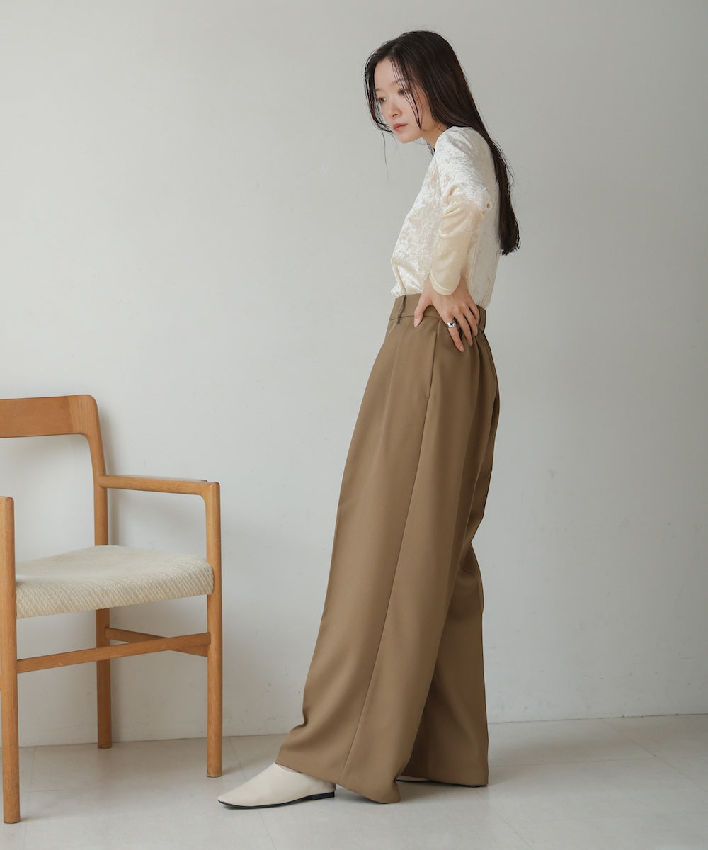 ツータックワイドパンツ