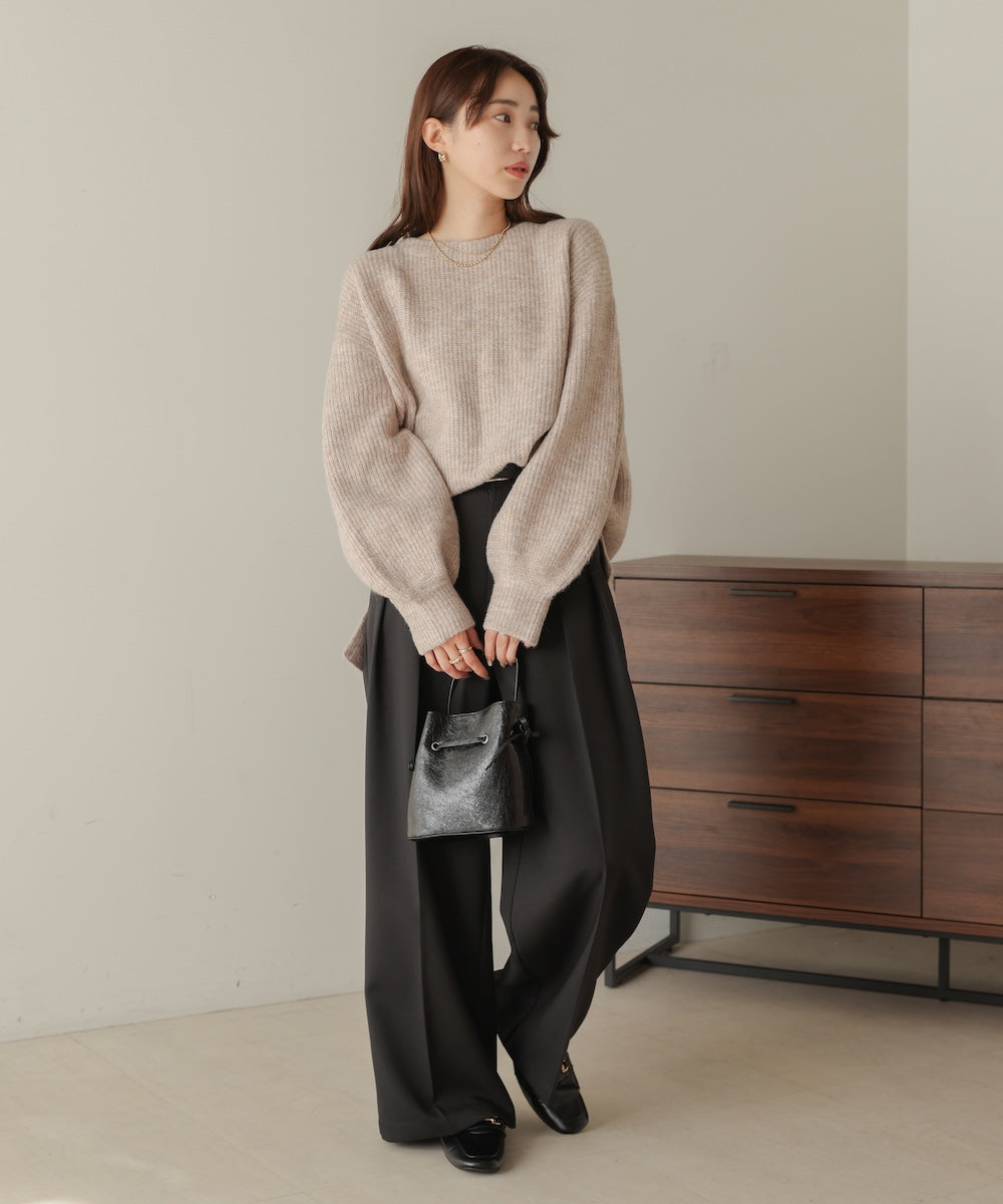 airy yarn back open knit