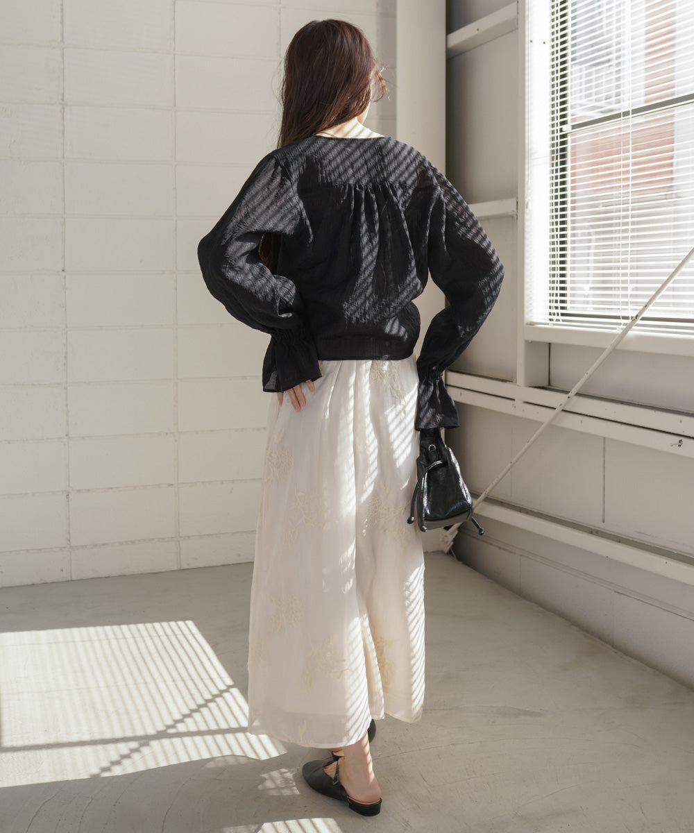 ギャザーキャンディースリーブブラウス