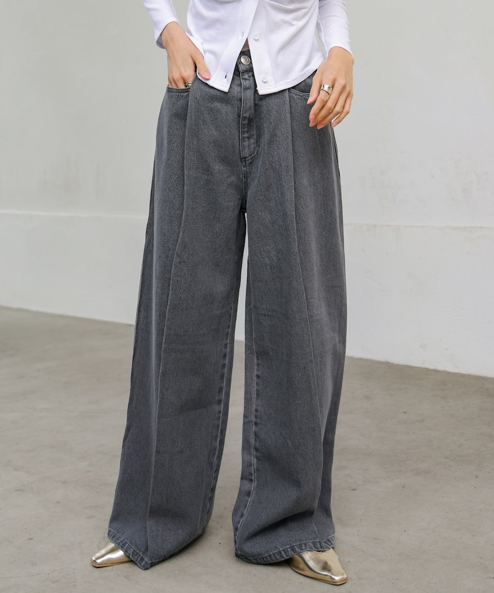 【S・M・Lサイズ展開】タック入りデニムパンツ