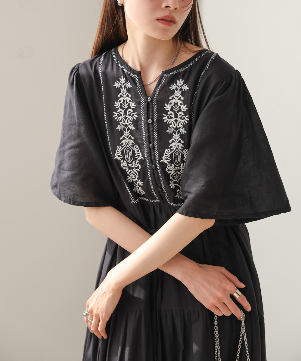 【S・Mサイズ展開】袖フレア-ティアード刺繍ワンピース