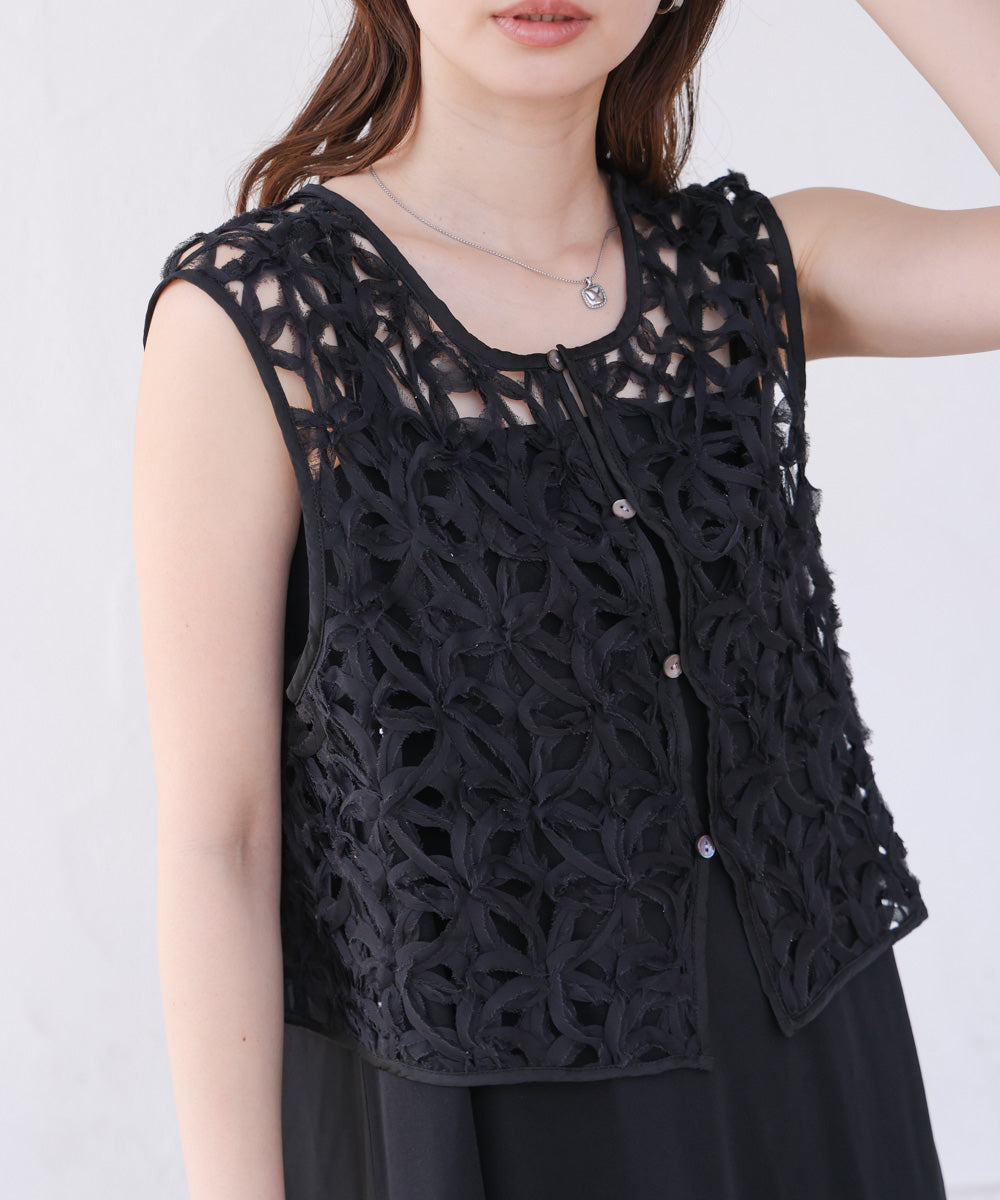 前後2WAYフラワーレースベスト