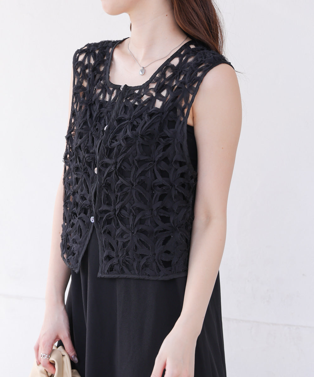 前後2WAYフラワーレースベスト