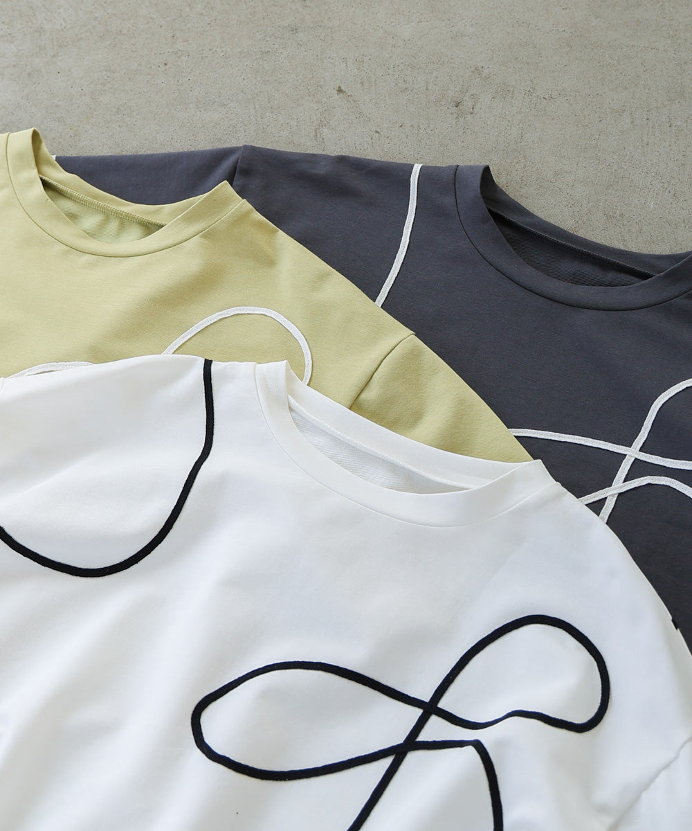 コード刺繍使いTシャツ