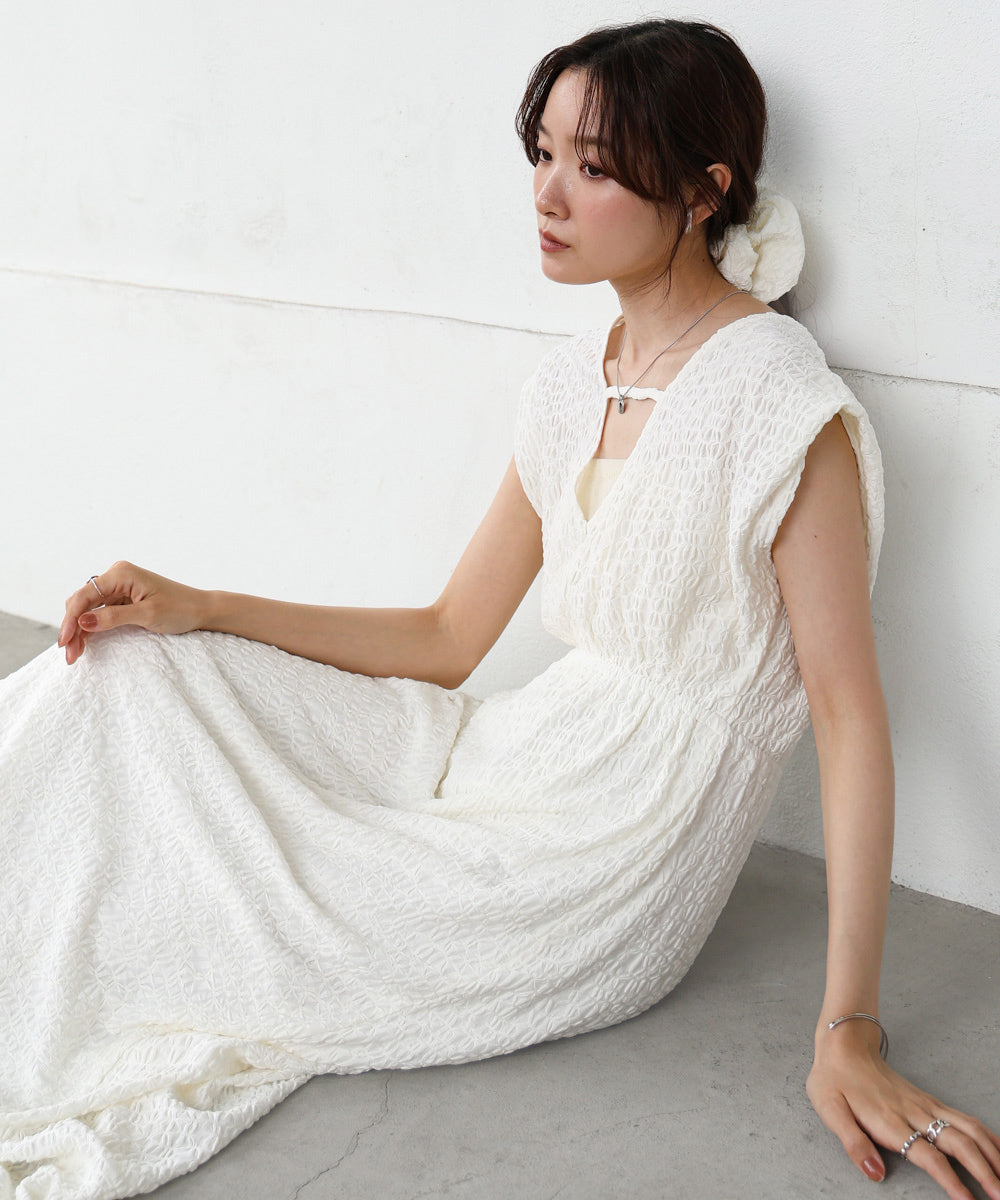 【選べる】【低身長向けサイズあり】前後2WAYウェーブ柄シュシュ付ワンピース・オールインワン