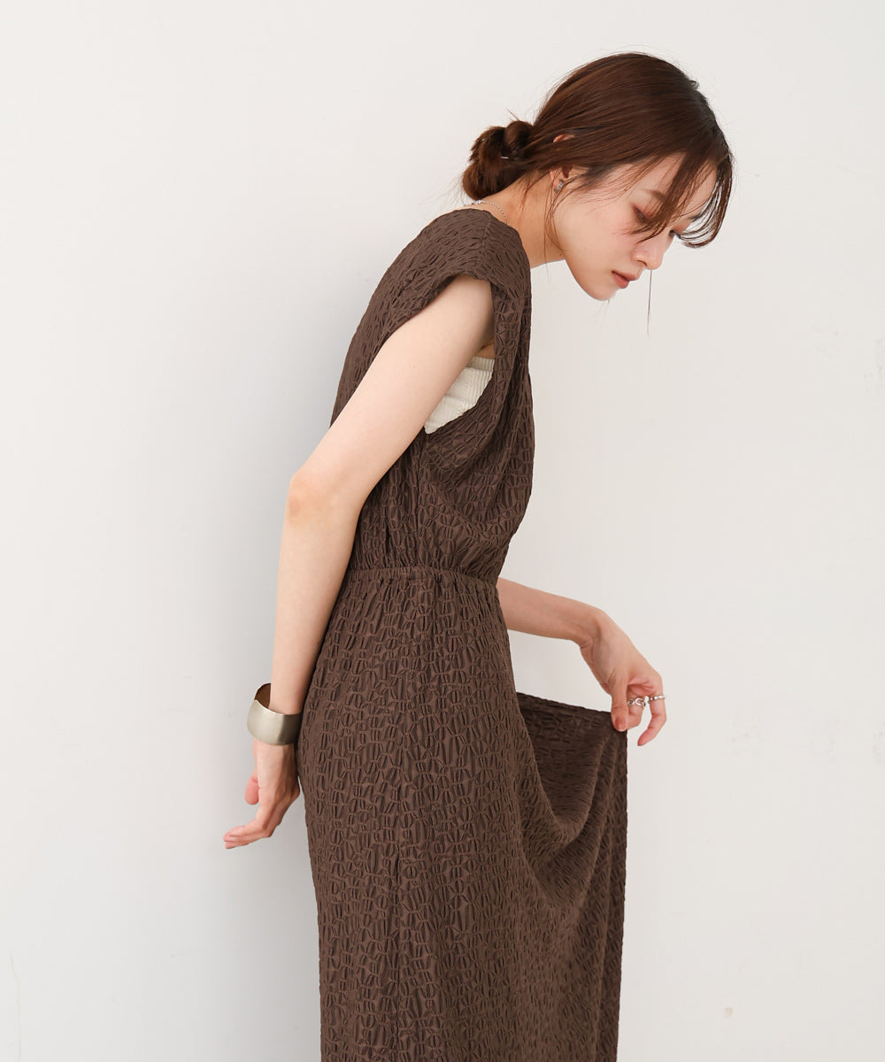 【選べる】【低身長向けサイズあり】前後2WAYウェーブ柄シュシュ付ワンピース・オールインワン