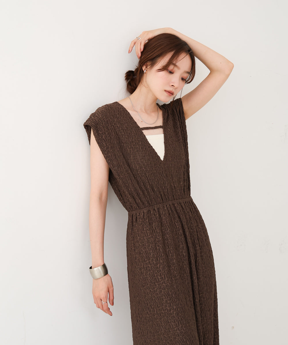 【選べる】【低身長向けサイズあり】前後2WAYウェーブ柄シュシュ付ワンピース・オールインワン