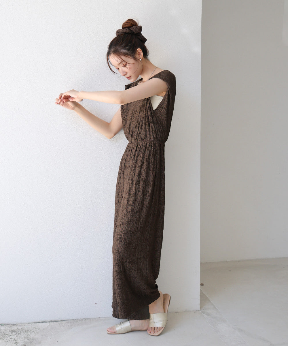 【選べる】【低身長向けサイズあり】前後2WAYウェーブ柄シュシュ付ワンピース・オールインワン