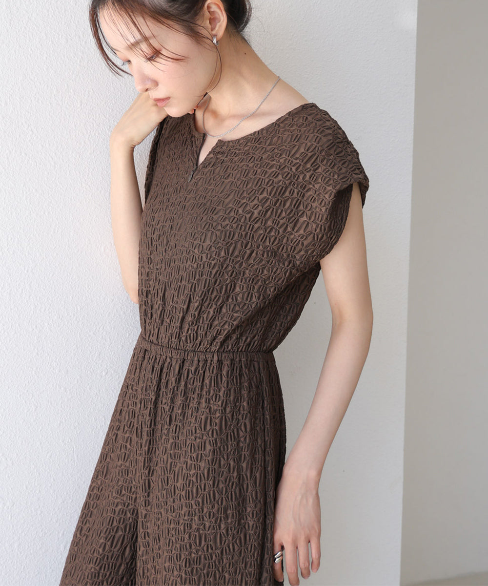 【選べる】【低身長向けサイズあり】前後2WAYウェーブ柄シュシュ付ワンピース・オールインワン