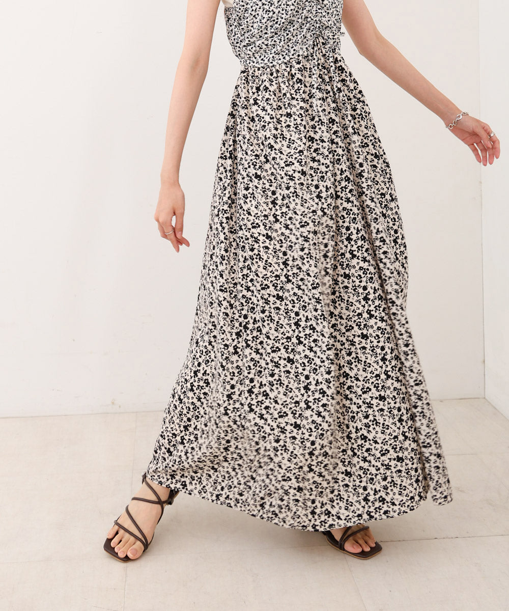 【S・Mサイズ展開】リトルフラワーシャーリングキャミワンピース