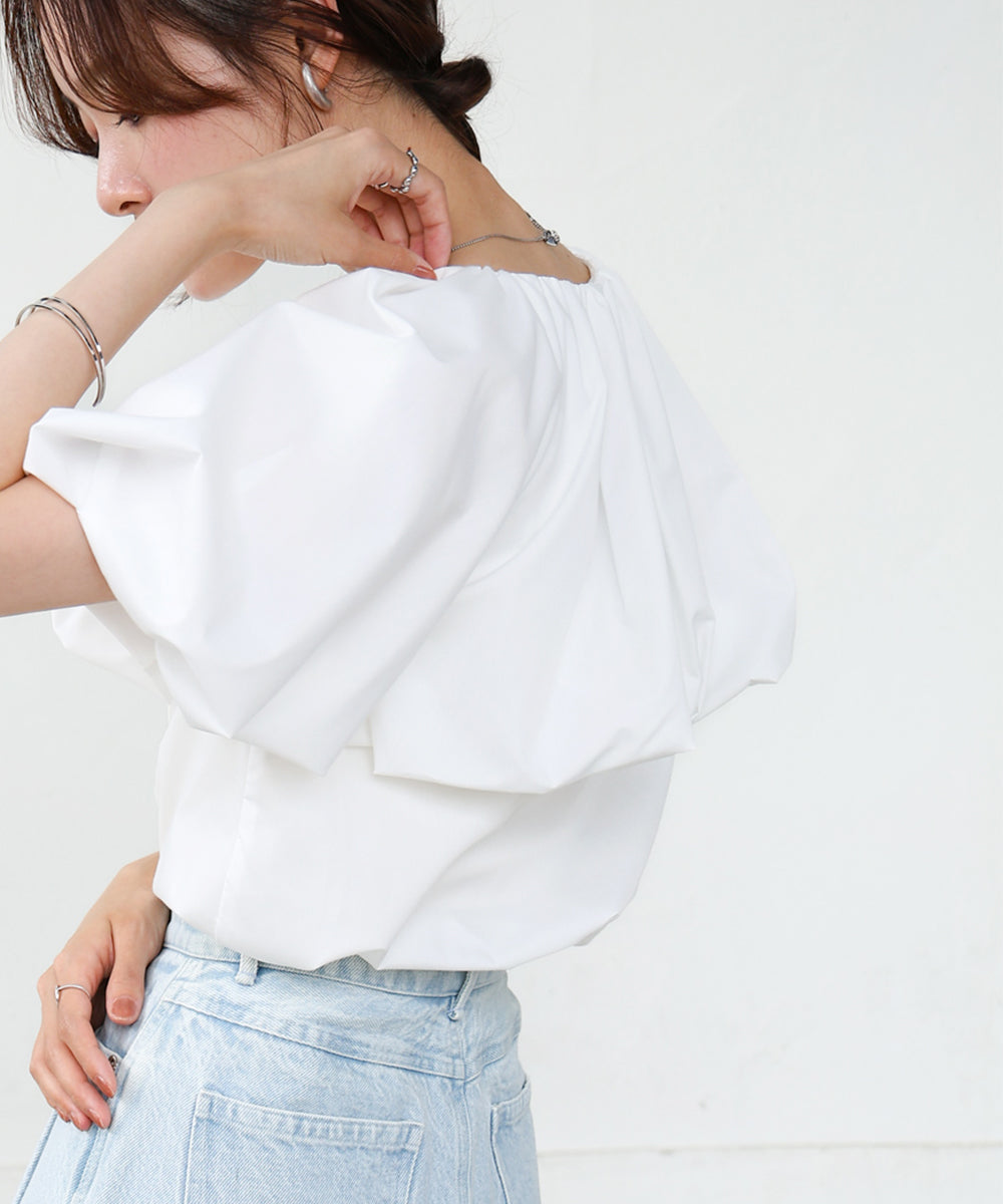 バルーンデザインブラウス