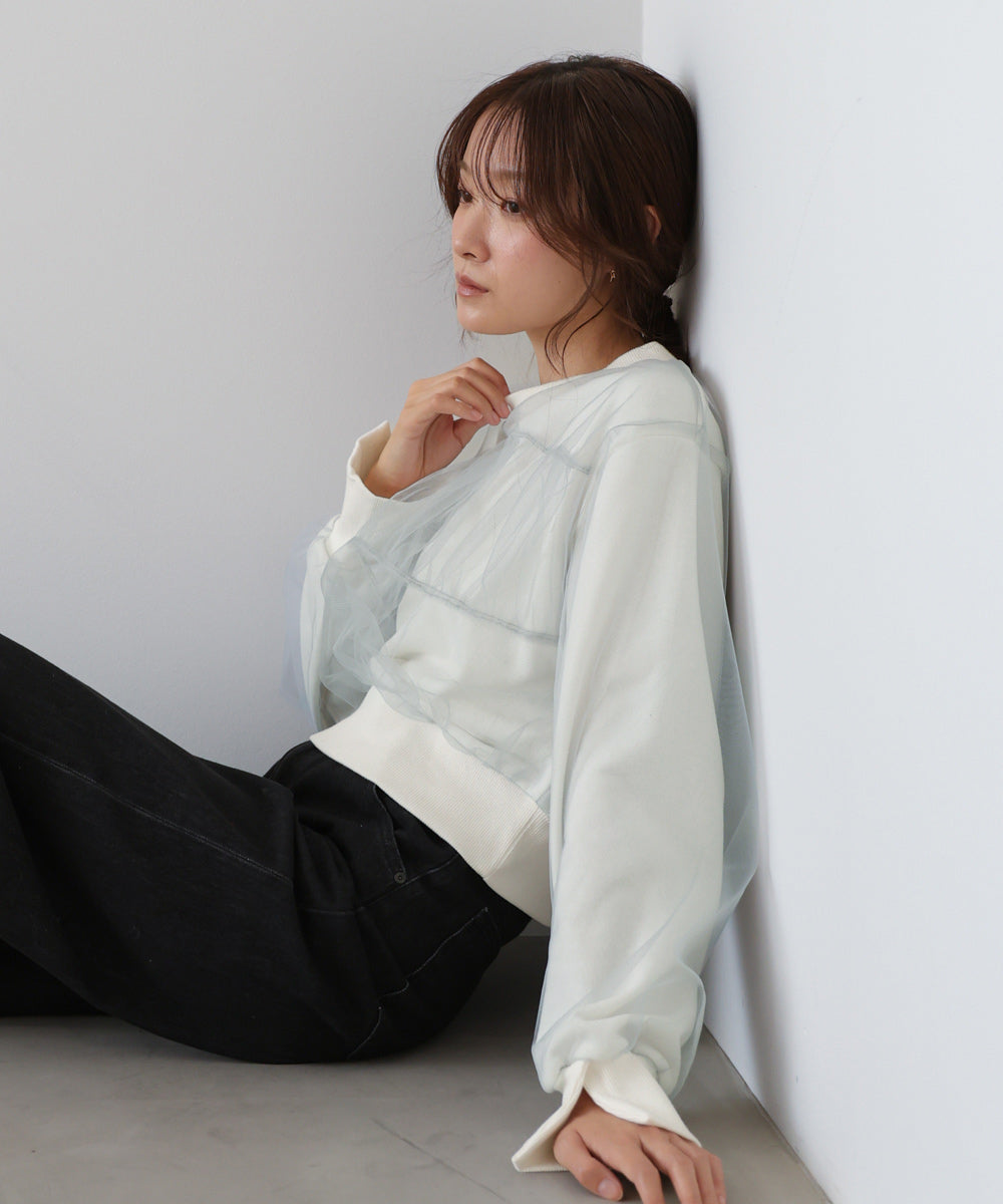 ショート丈チュールレイヤードスウェット