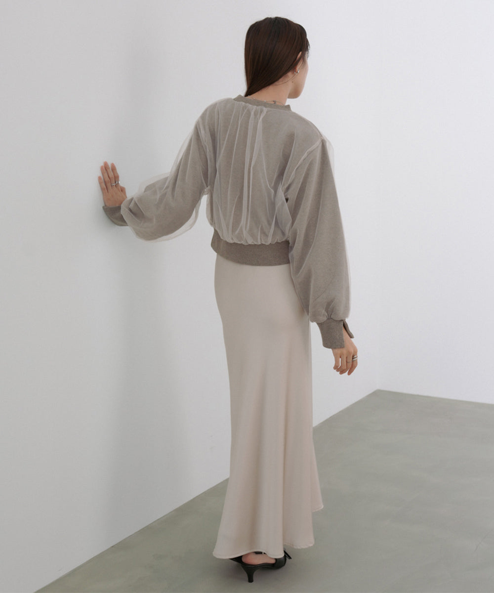 ショート丈チュールレイヤードスウェット