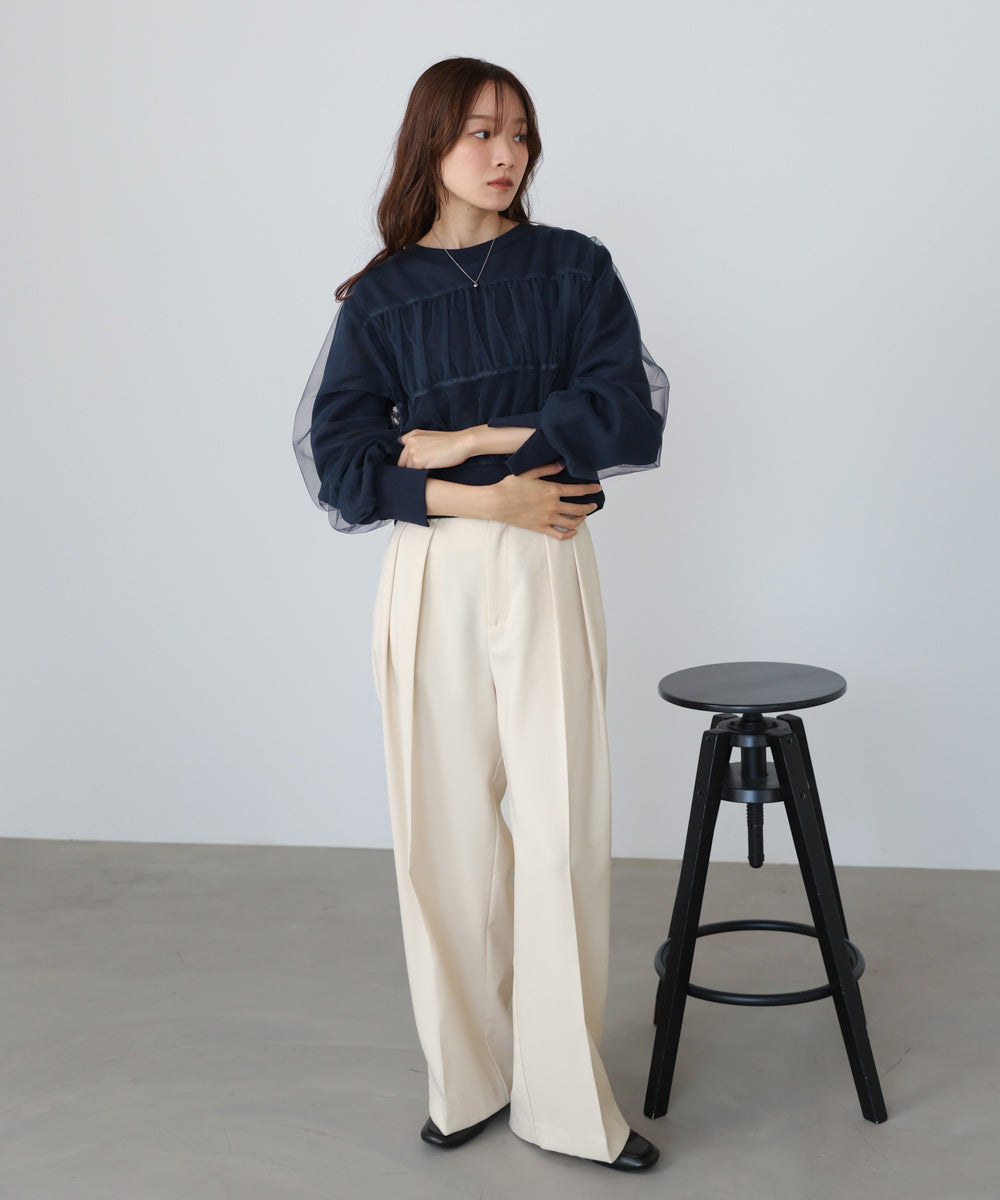 ショート丈チュールレイヤードスウェット