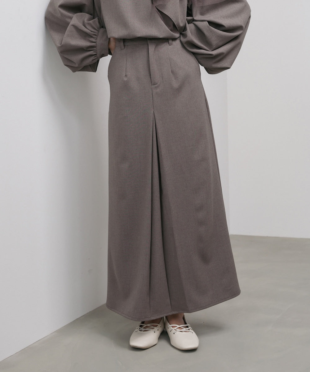 フロントタックIラインスカート