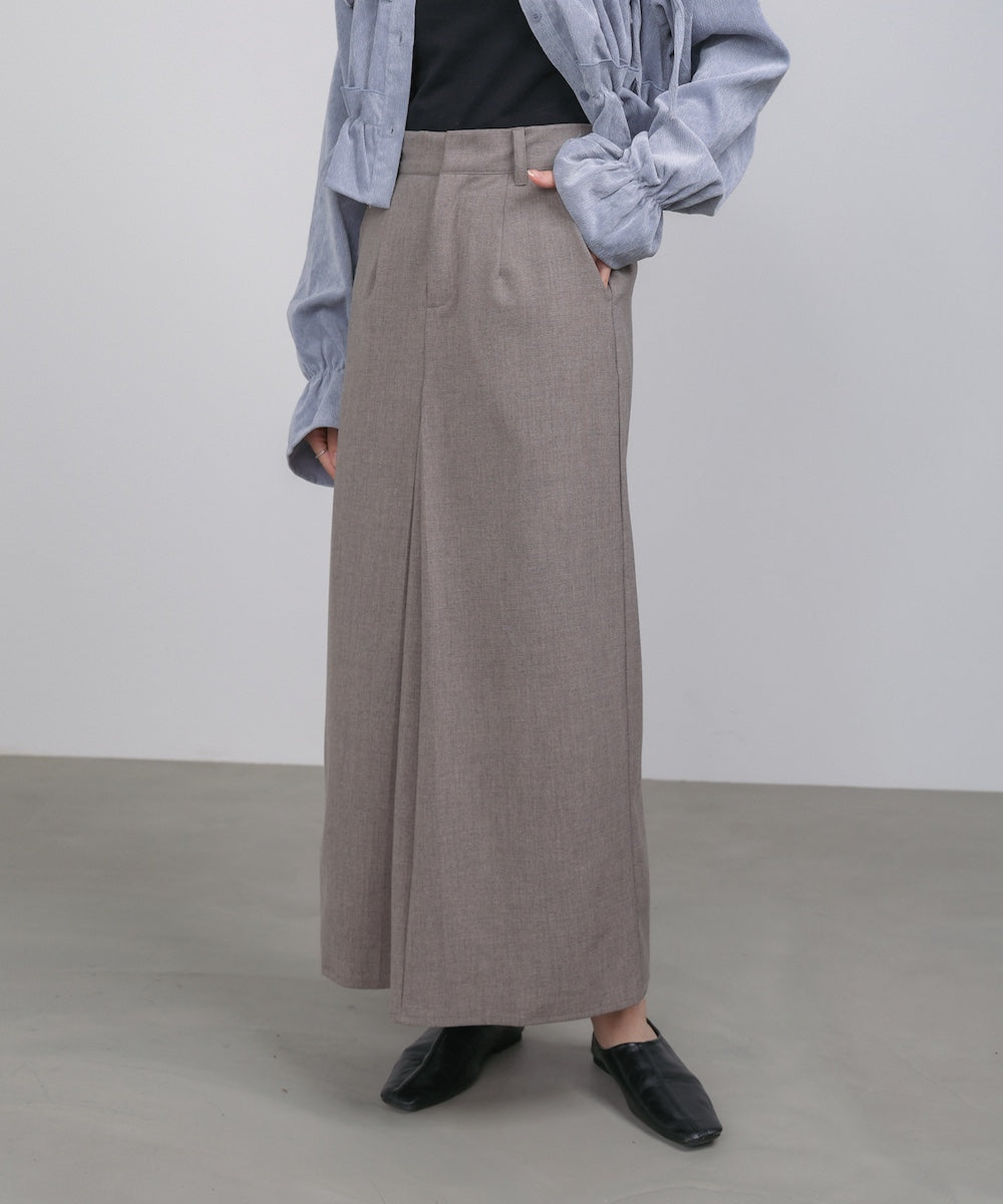 フロントタックIラインスカート