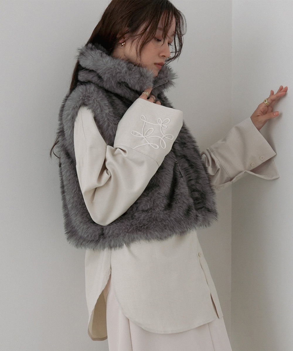 コード刺しゅうワイドカフスオーバーシャツ