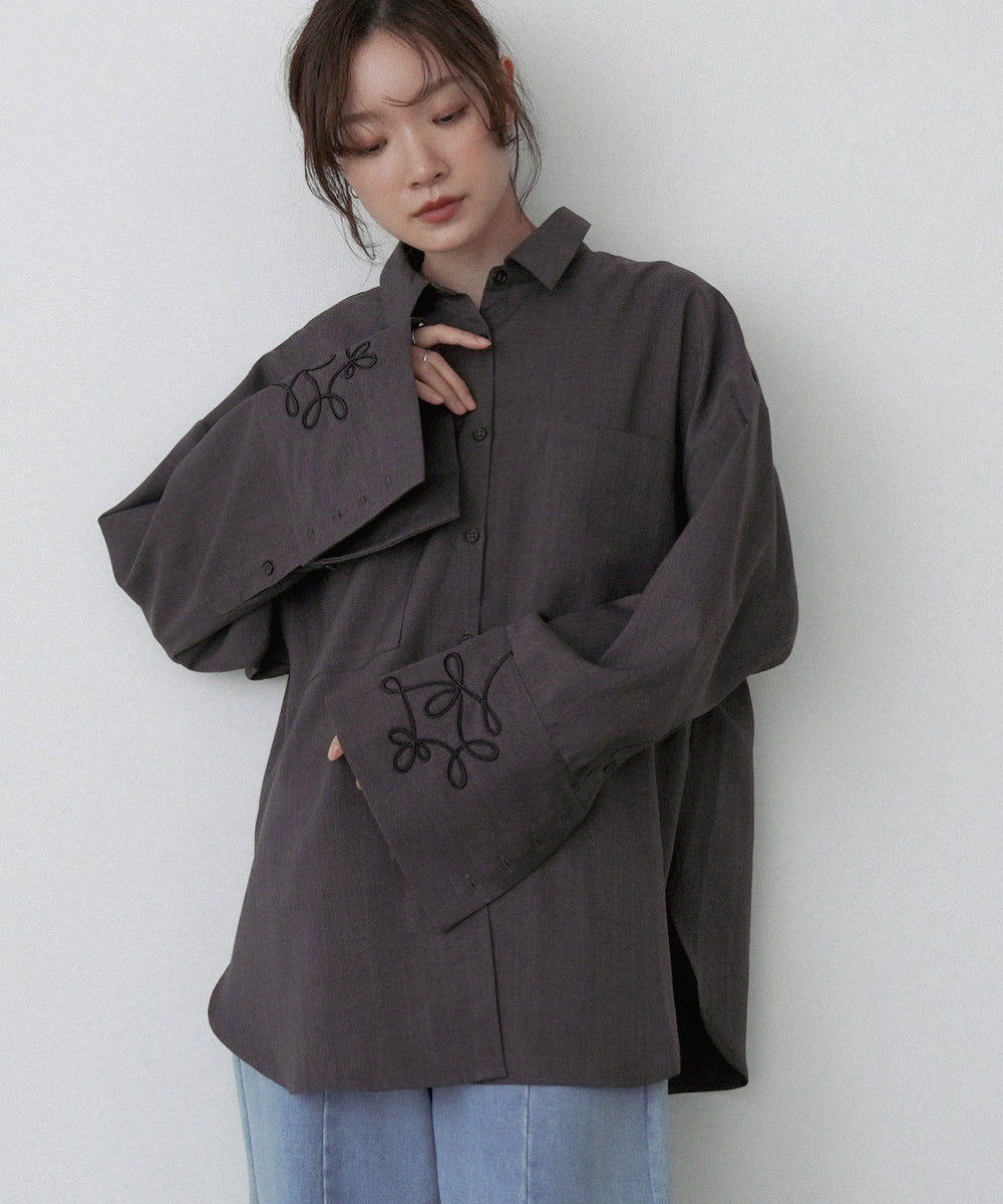 コード刺しゅうワイドカフスオーバーシャツ