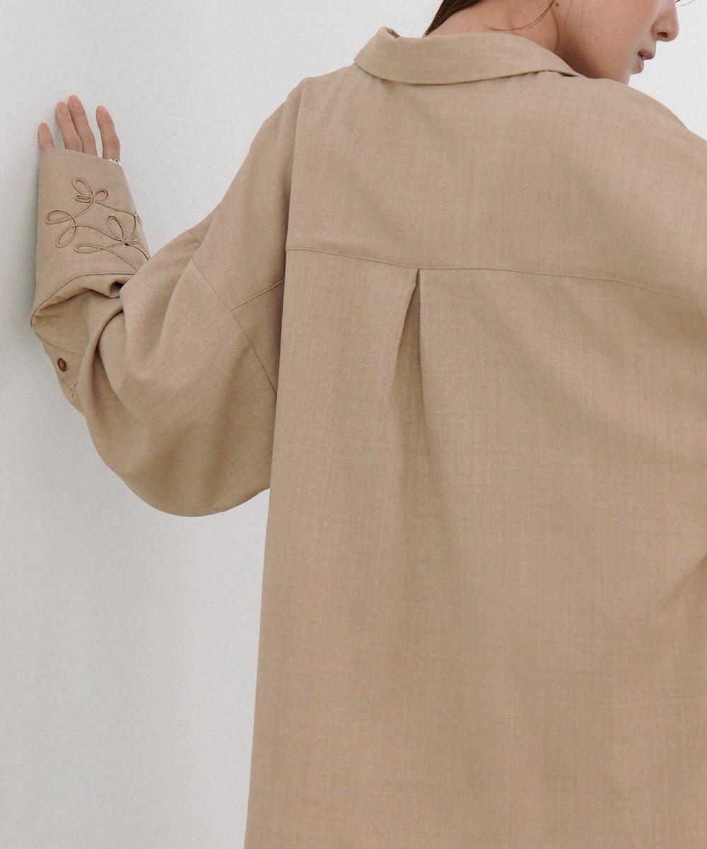 コード刺しゅうワイドカフスオーバーシャツ