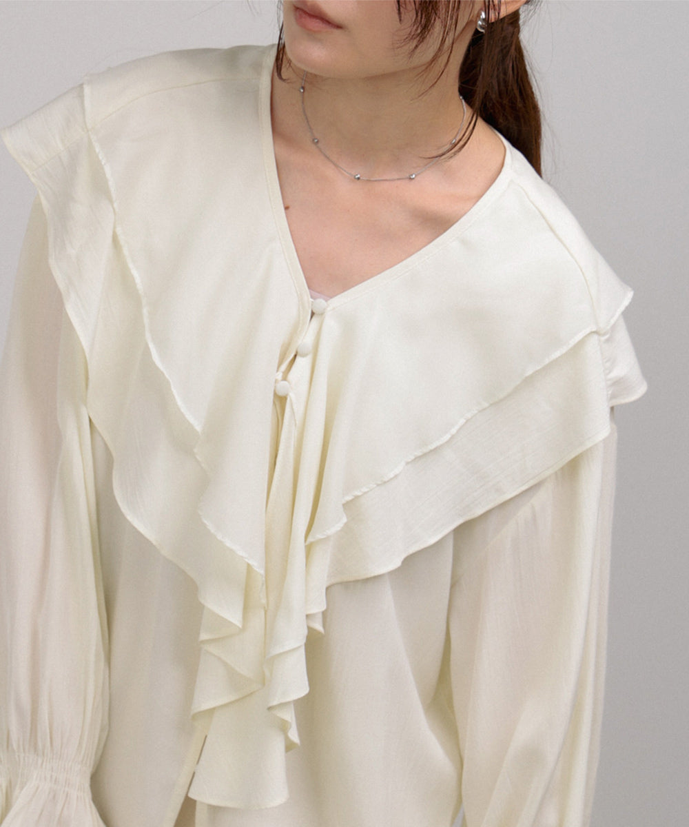 ダブルラッフルカラーブラウス