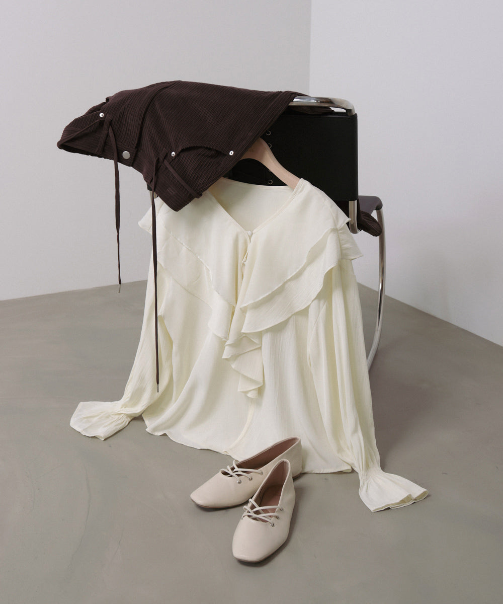 ダブルラッフルカラーブラウス