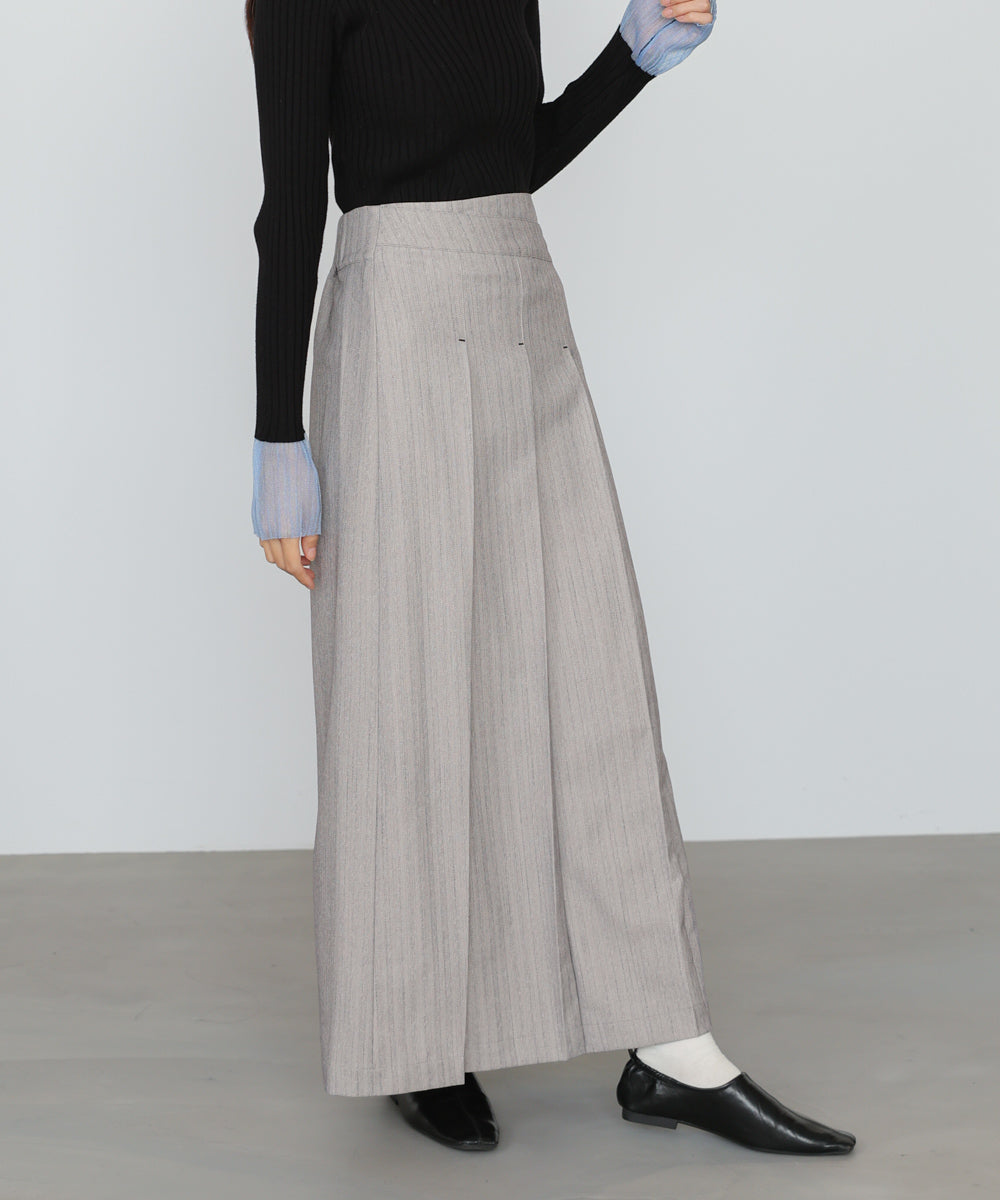 ピンストライプサイドプリーツスカート