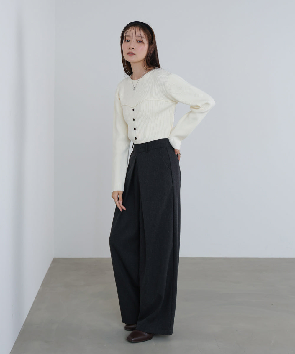 ビスチェライクニットトップス