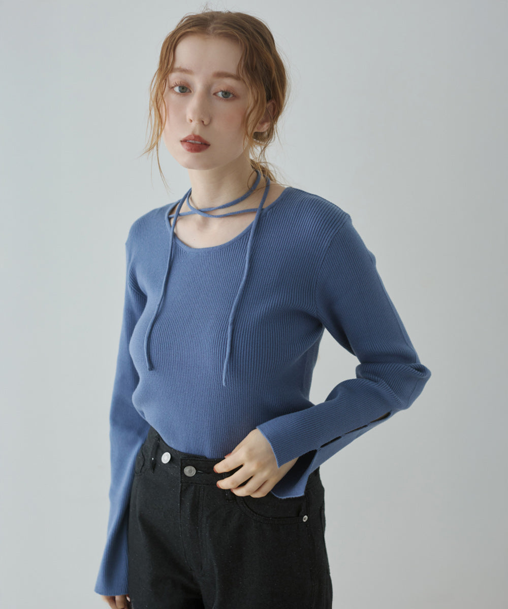 スリットニットトップス