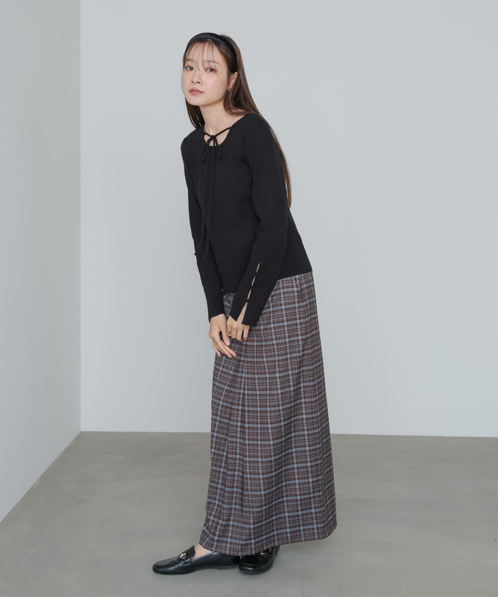 スリットニットトップス