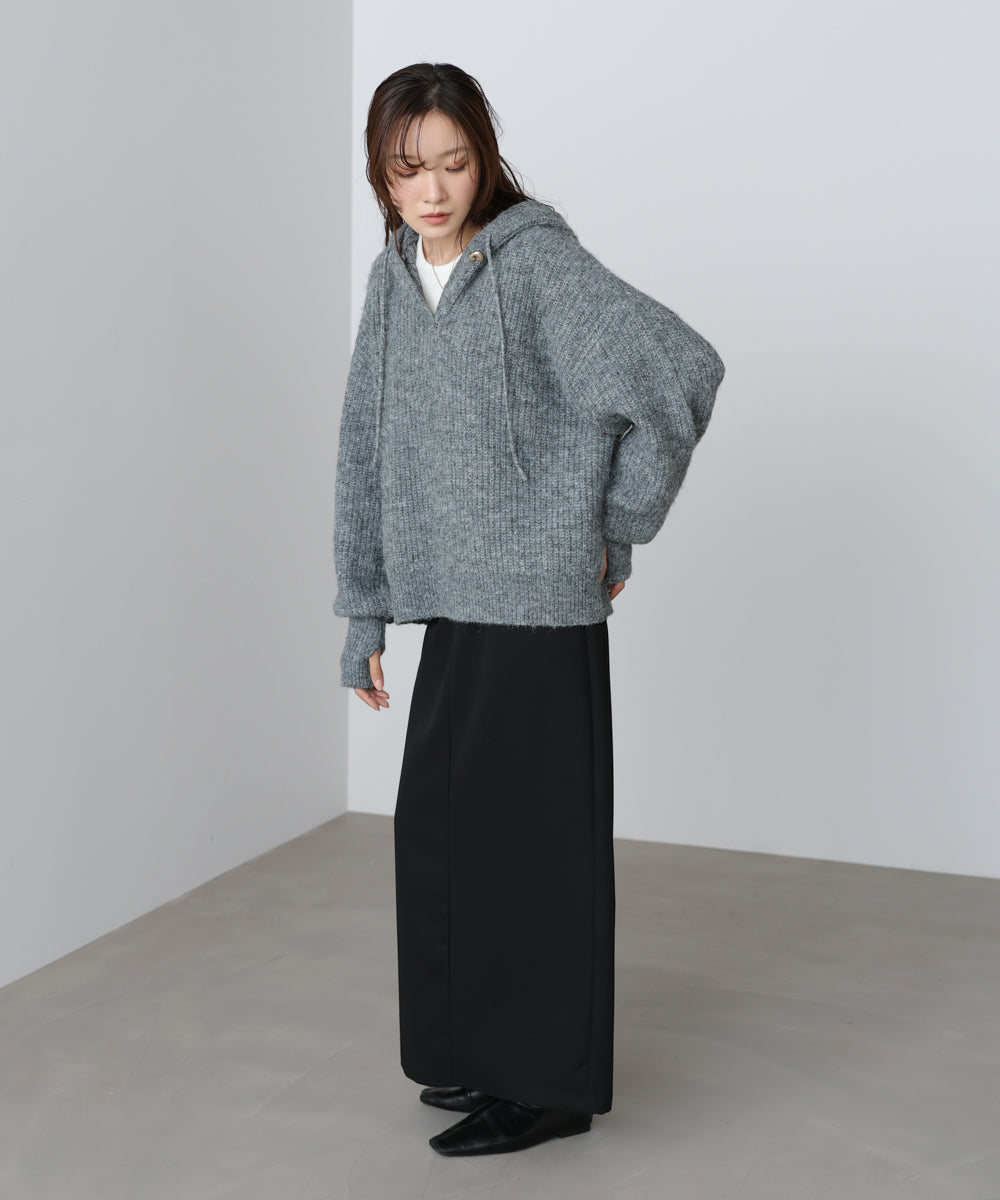 フーディーニットトップス